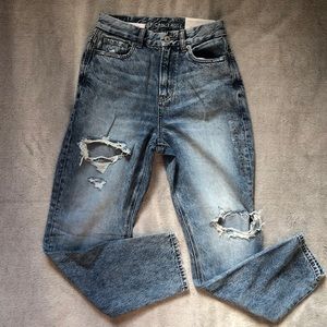 American Eagle Mom jeans